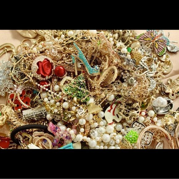 💎 2 LB unsearched untested fashion BULK jewelry lot~gold silver wear junk craft - Picture 5 of 5